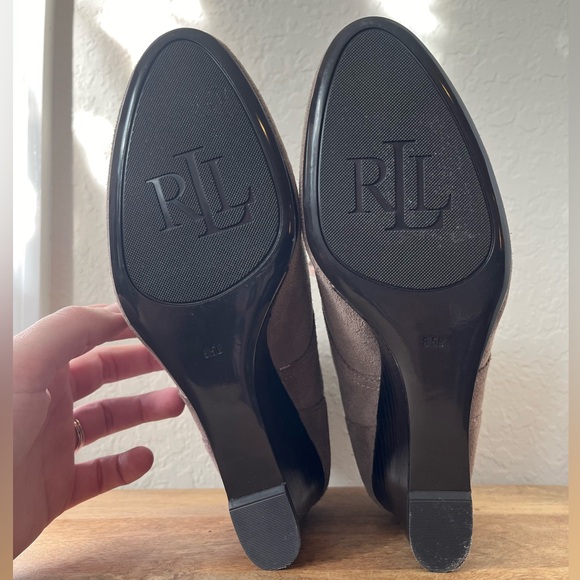 Ralph Lauren Tamia Lace-Up Wedge Ankle Boots Booties Suede Leather Taupe 8.5 EUC - Picture 13 of 16